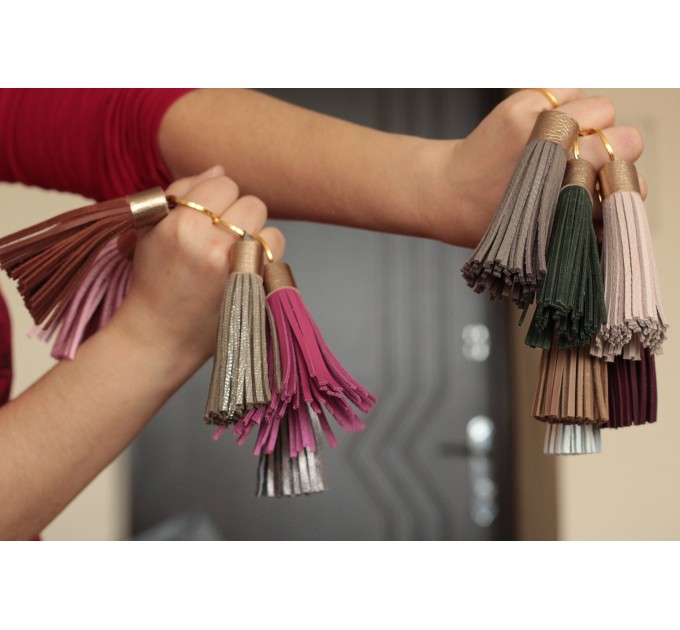 Perfect Leather Tassel Keychain - Elevate Your Style