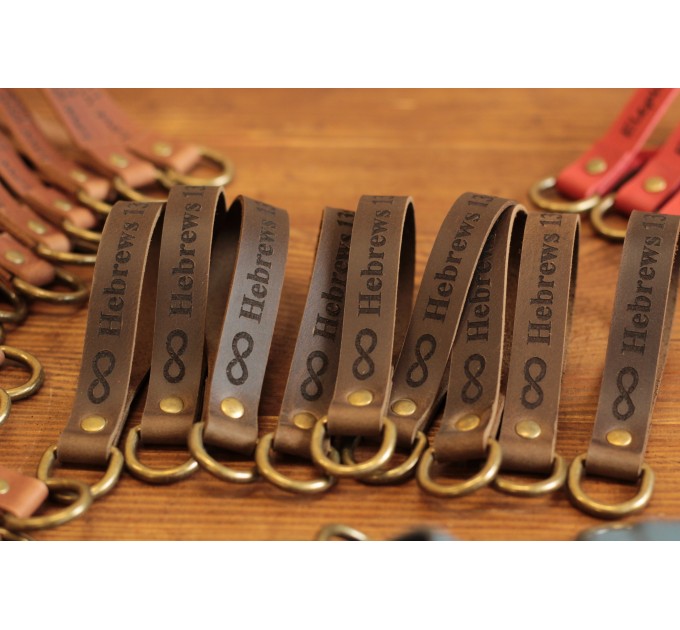 A personalized leather keychain is a great Christmas gift idea 