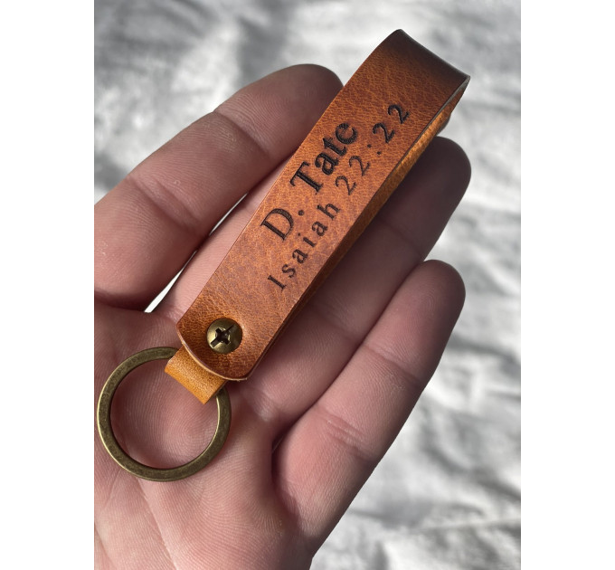 Personalized Leather Keychains - Unique Gifts for Every Occasion