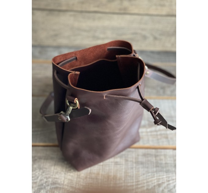 Leather Bucket Bags Effortless Elegance and Functionality