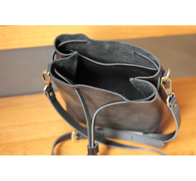 Leather Bucket Bags Effortless Elegance and Functionality